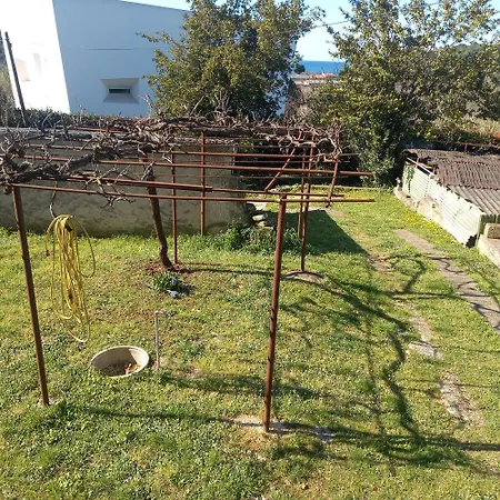 Ingrid One Bedroom App