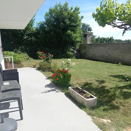 Ingrid One Bedroom App דירה