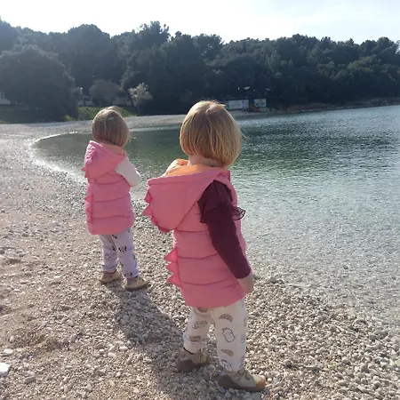 Ingrid One Bedroom App